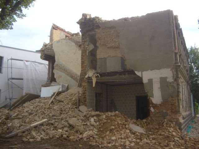 Abriss 2-stöckiges Haus 1